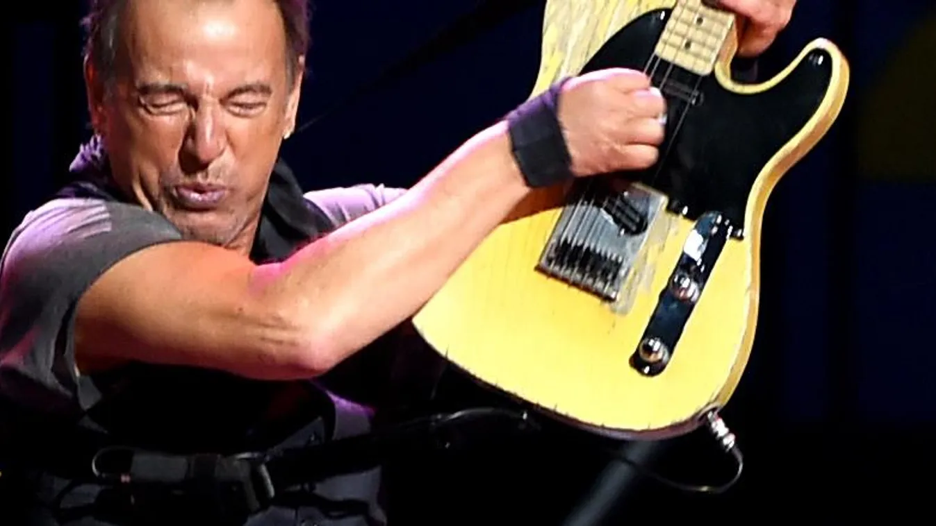 Bruce Springsteen And The E Street Band Performs At The Los Angeles Sports Arena GettyImageRank2 People Performance VERTICAL THREE QUARTER LENGTH USA California City Of Los Angeles One Person MUSIC Photography Bruce Springsteen Arts Culture and Entertainm