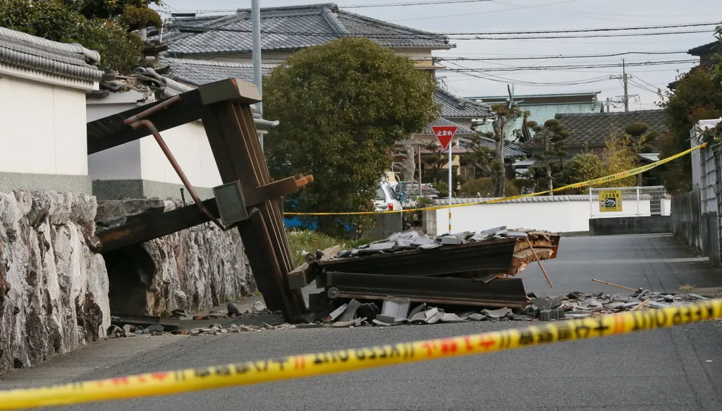 földrengés, Japán 
