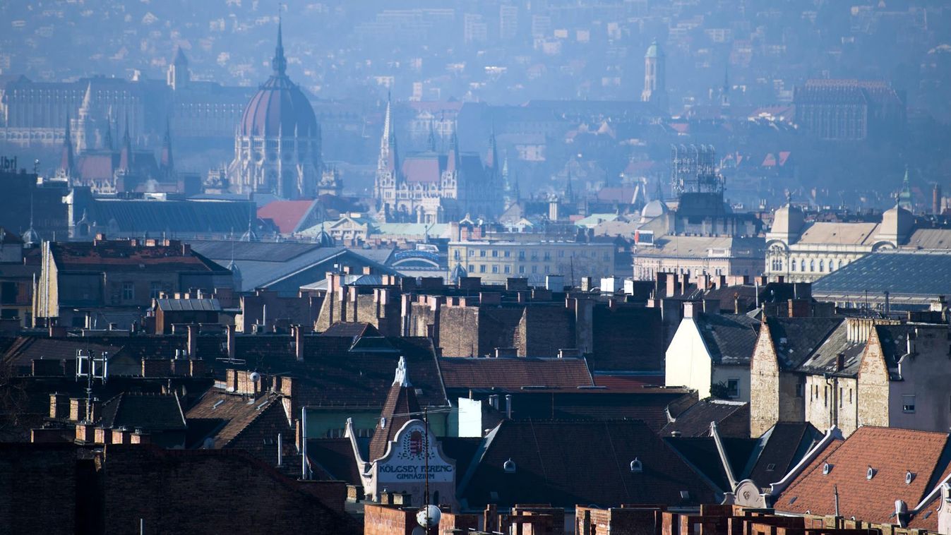 Budapest kilátás a Szépművészeti múzeum tetejéről
Budapesti panoráma 