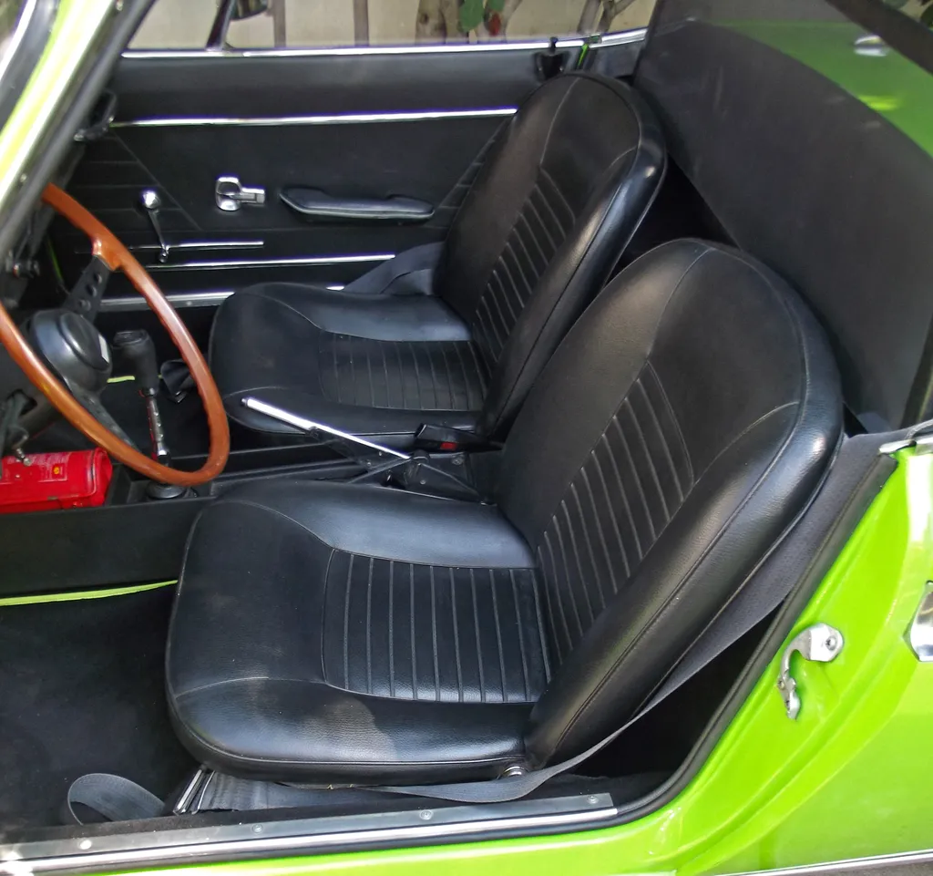 Fiat 850 Sport Spider (1971) veterán autó teszt 