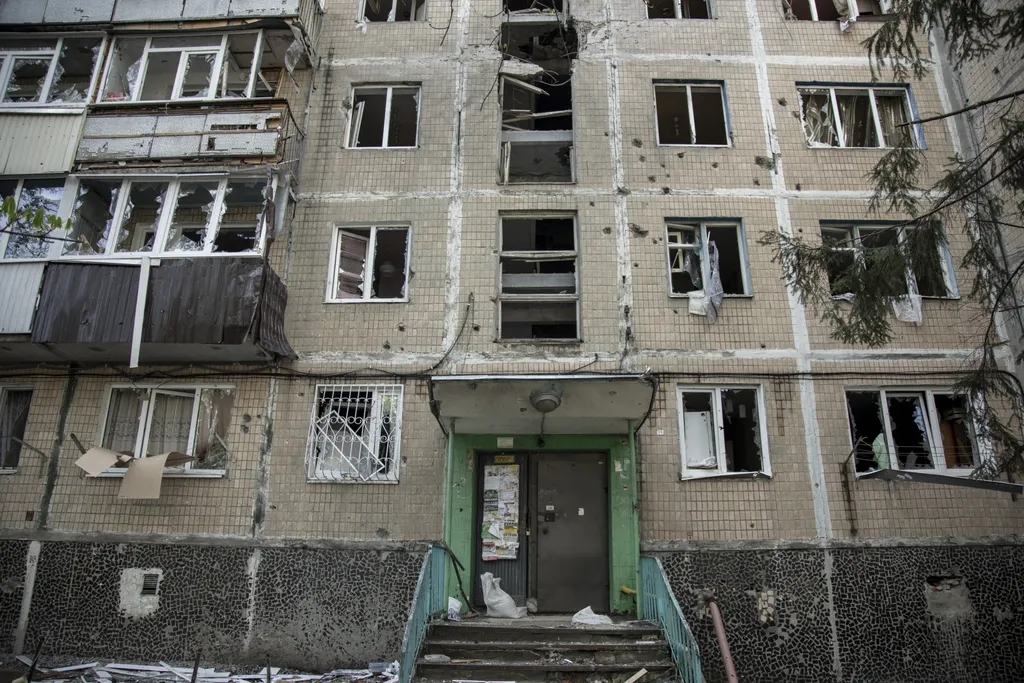 Ukrán válság 2022, orosz, ukrán, háború, Ukrajna, Harkov, rom, ház 