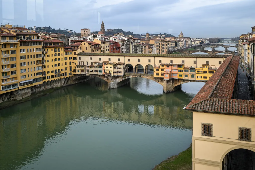 architecture sculpture culture heritage Horizontal Firenze, Öreg híd, Ponte Vecchio, 