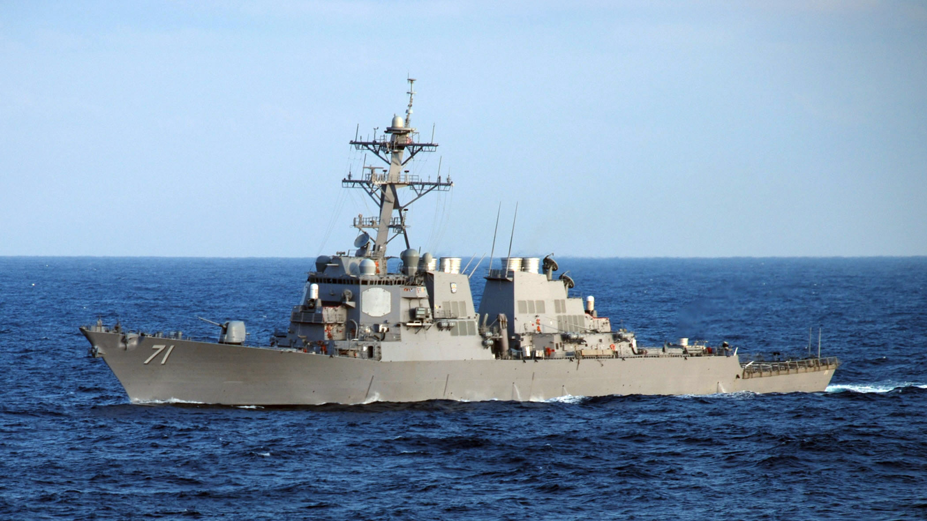 USS Ross (DDG-71) 