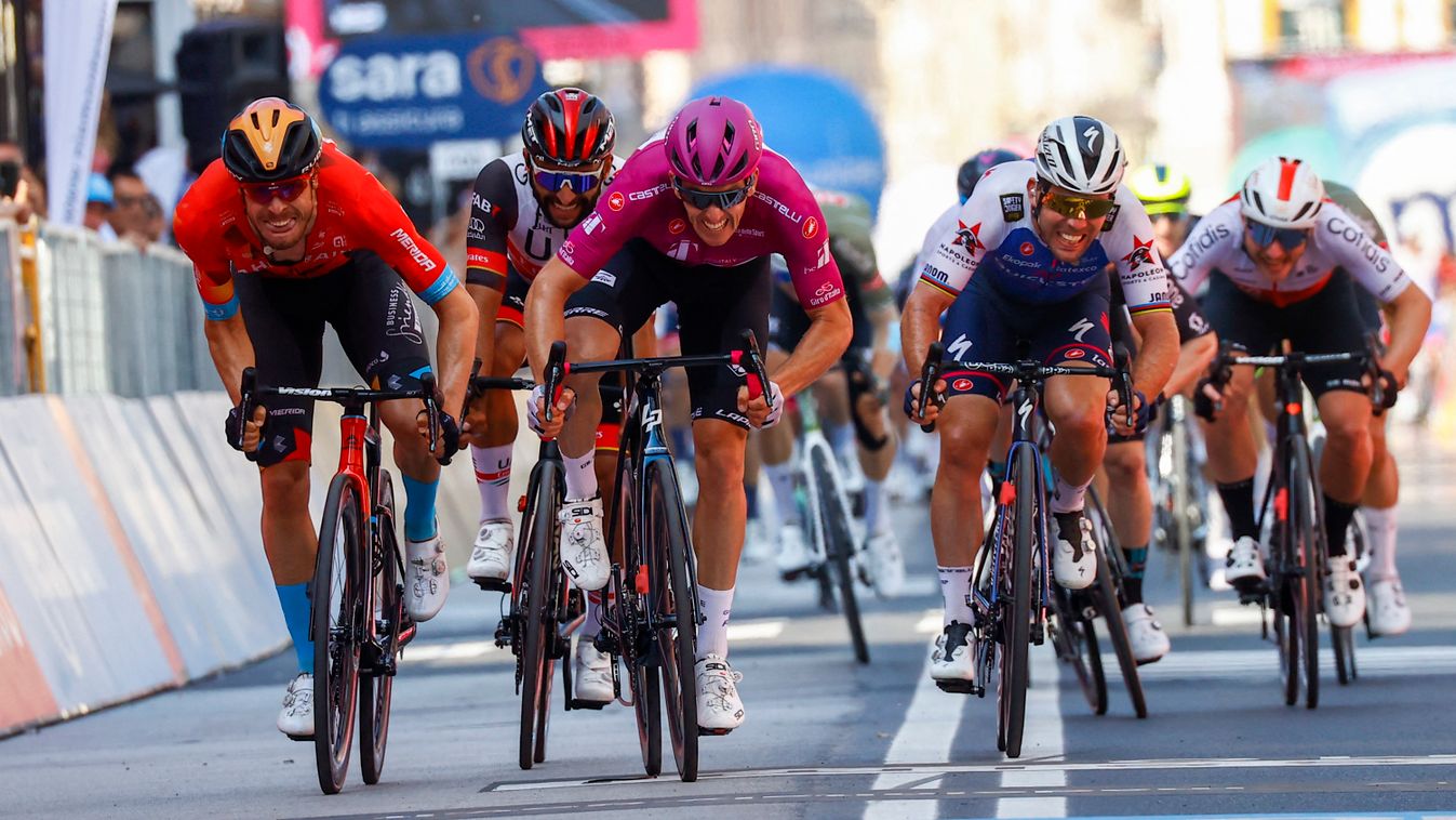 Arnaud Demare Mark Cavendish Phil Bauhaus kerékpár Giro d'Italia 