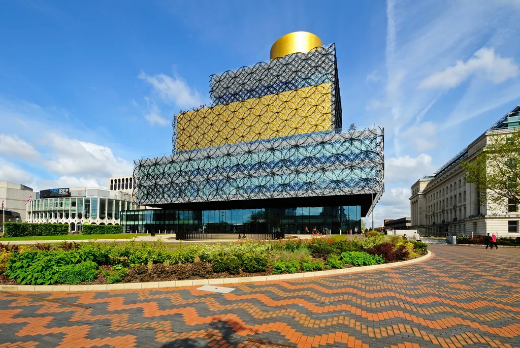 Birmingham, Formabontó különleges modern épületek Kínától Los Angeles-ig, építészet, modern, épület, 