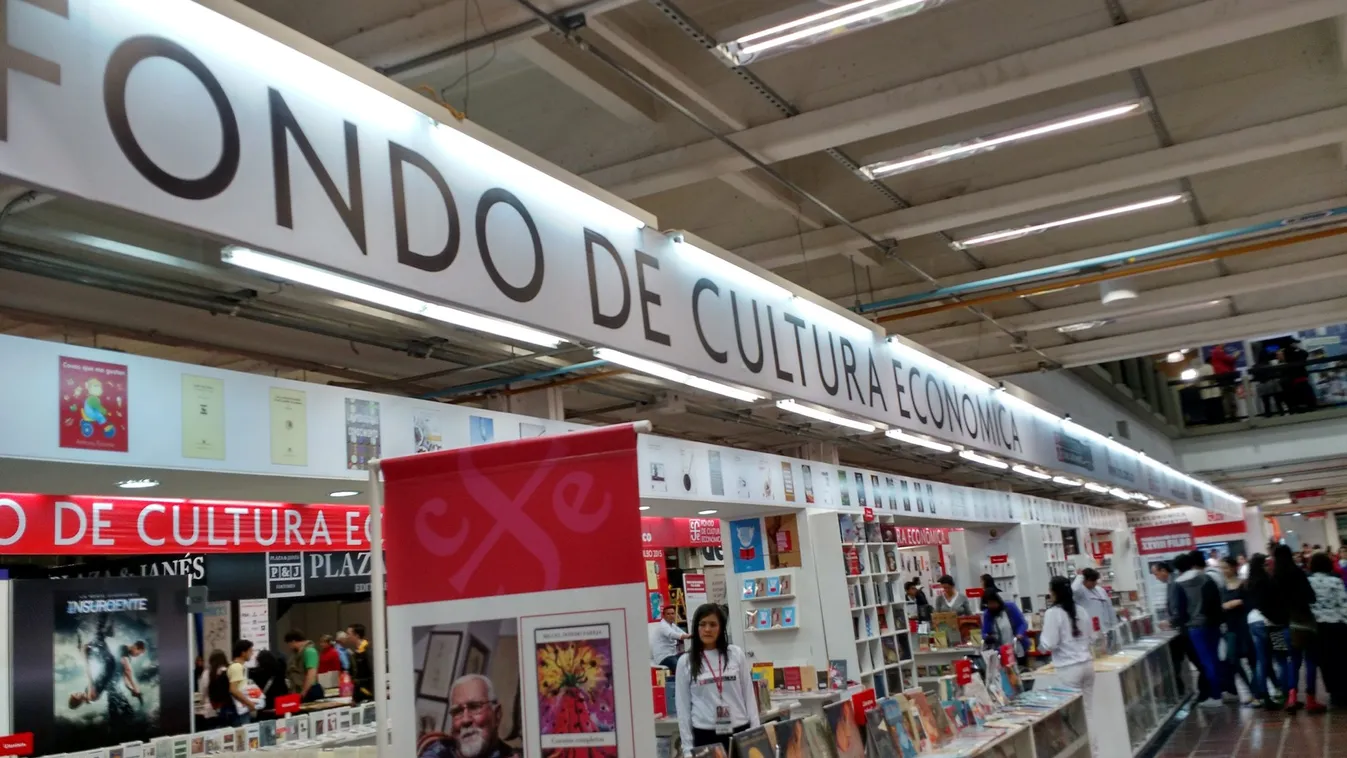 SQUARE FORMAT 50504168. Bogotá.-  El Fondo de Cultura Económica, vendió miles de libros  en la Feria Internacional del Libro de Bogotá (FILBo), que finalizó  hoy después de dos semanas de ofertas editoriales y de eventos culturales en homenaje a Gabriel G