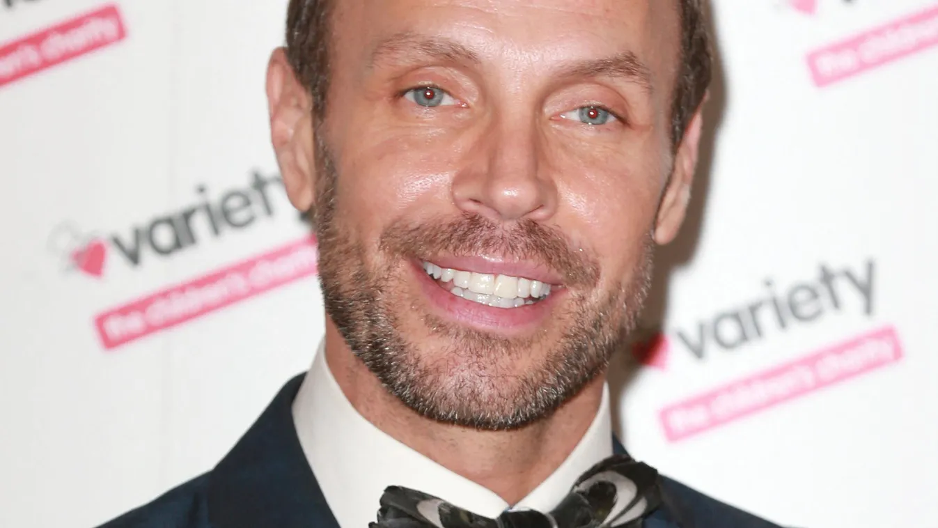 Torvill &amp; Dean Tribute Lunch In Aid Of Variety - Arrivals TORVILL DEAN TRIBUTE VARIETY Torvill &amp Dean Tribute London England 07.01.2016 Frankie Poultney David Seaman nurphoto celebrities Aid Arrivals Vertical LUNCH SQUARE FORMAT 