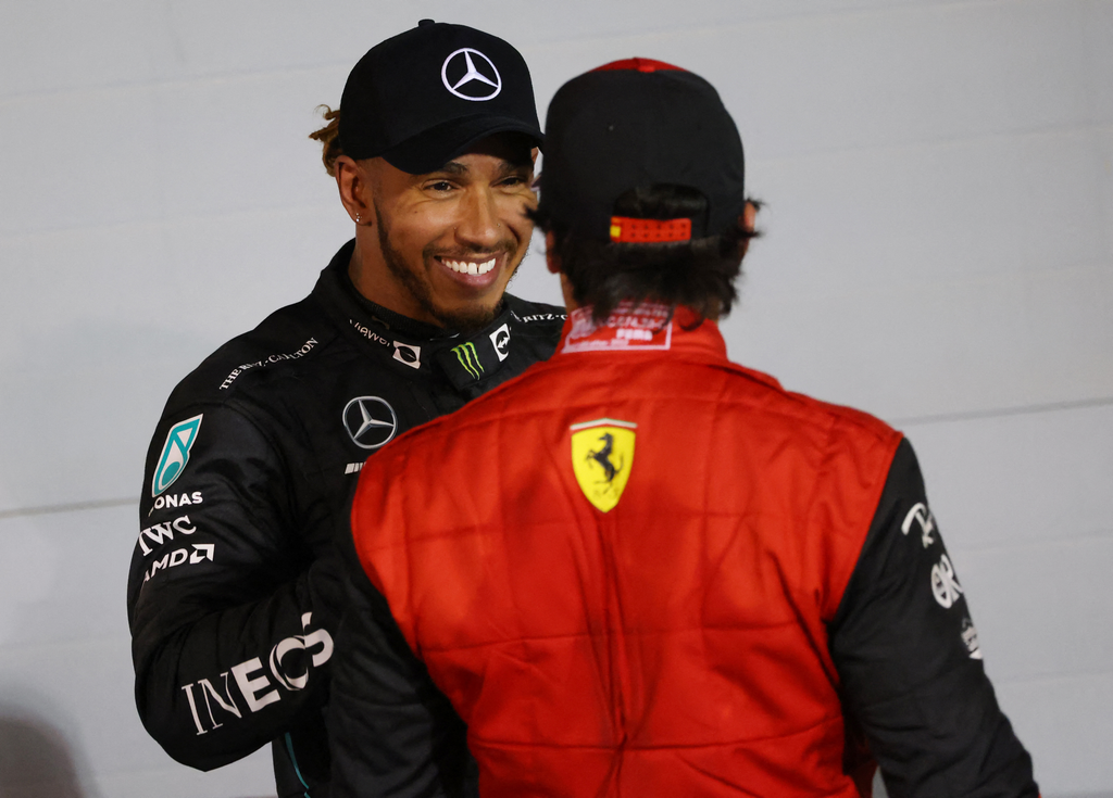 Forma-1, Lewis Hamilton, Charles Leclerc, Bahreini Nagydíj 2022, futam 