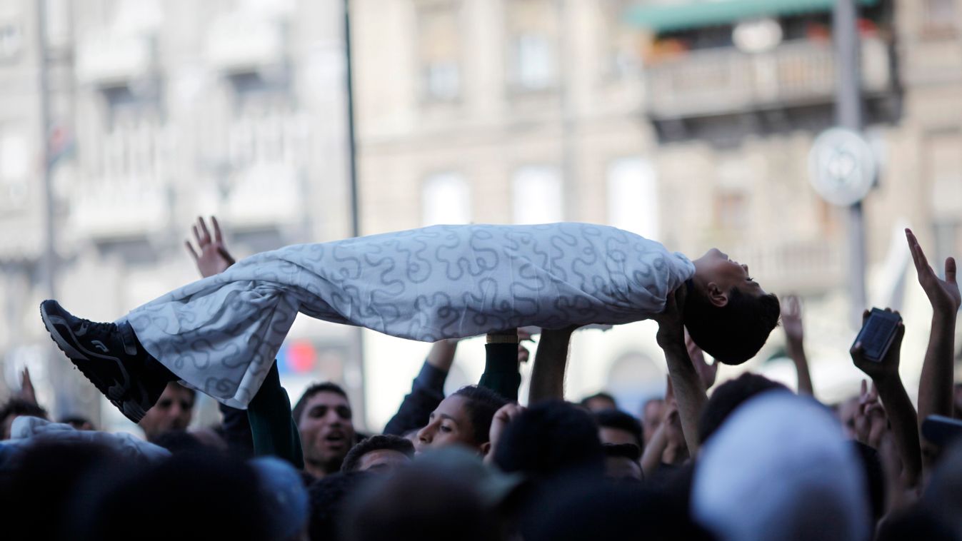 Keleti menekültek halott temetés 