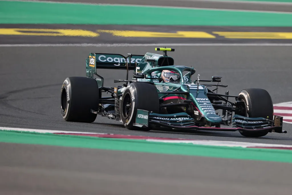 Forma-1, Sebastian Vettel, Aston Martin, Katari Nagydíj 2021, péntek 