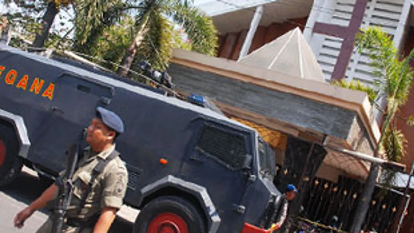pokolgépes merénylet, solo, indonézia, öngyilkos merénylő