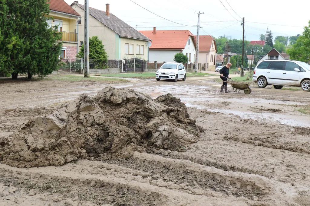 áradás, árvíz, közlekedés, gyűjtés, Magyarország, 2023 június 