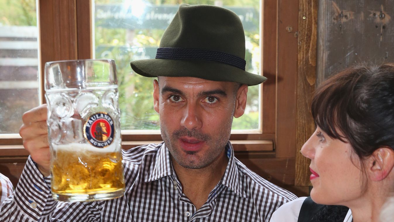 Munich Beer Festival 2013 - FC Bayern Munich posing Pep Guardiola Cristina Guardiola HORIZONTAL 