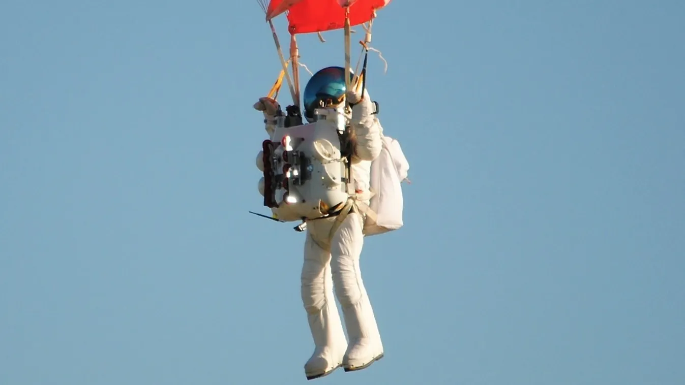 With AFP Story by Rob LEVER: US-skydiving-record-Google-aerospace
This handout picture obtained courtesy  of Paragon Space Development Corporation shows Google executive Alan Eustace after a record-breaking 135,908 foot, or 41,000 meter space dive, parach