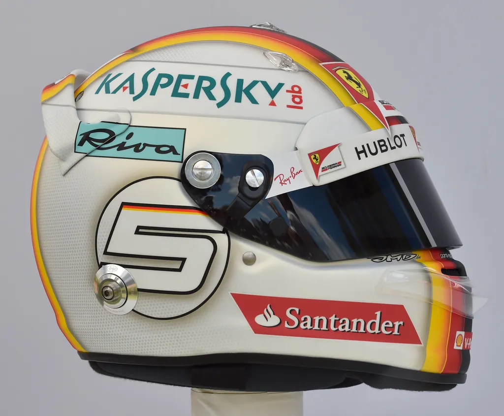 auto-prix Square Horizontal HELMET F1 CLOSE-UP ILLUSTRATION 