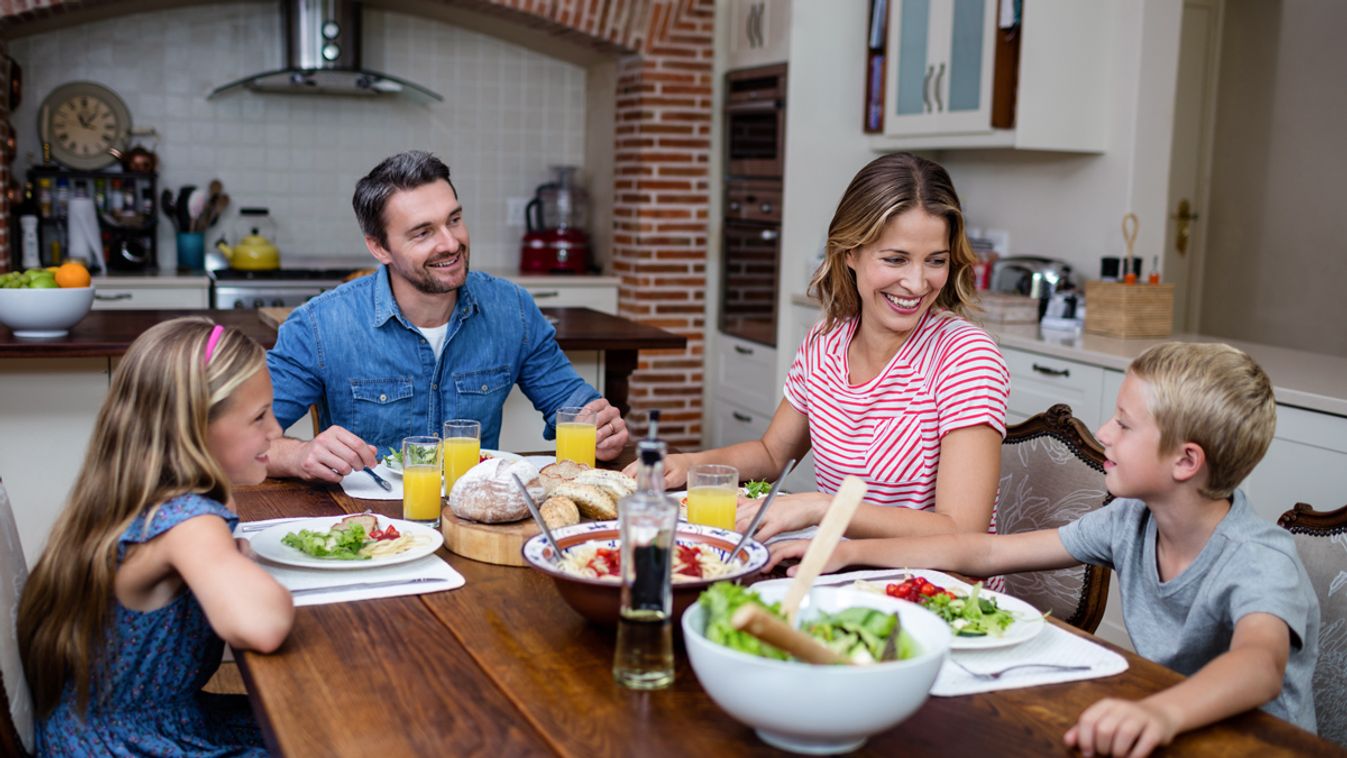 A családi vacsorák jelentősége avagy ezért üljetek este egy asztalhoz! 
