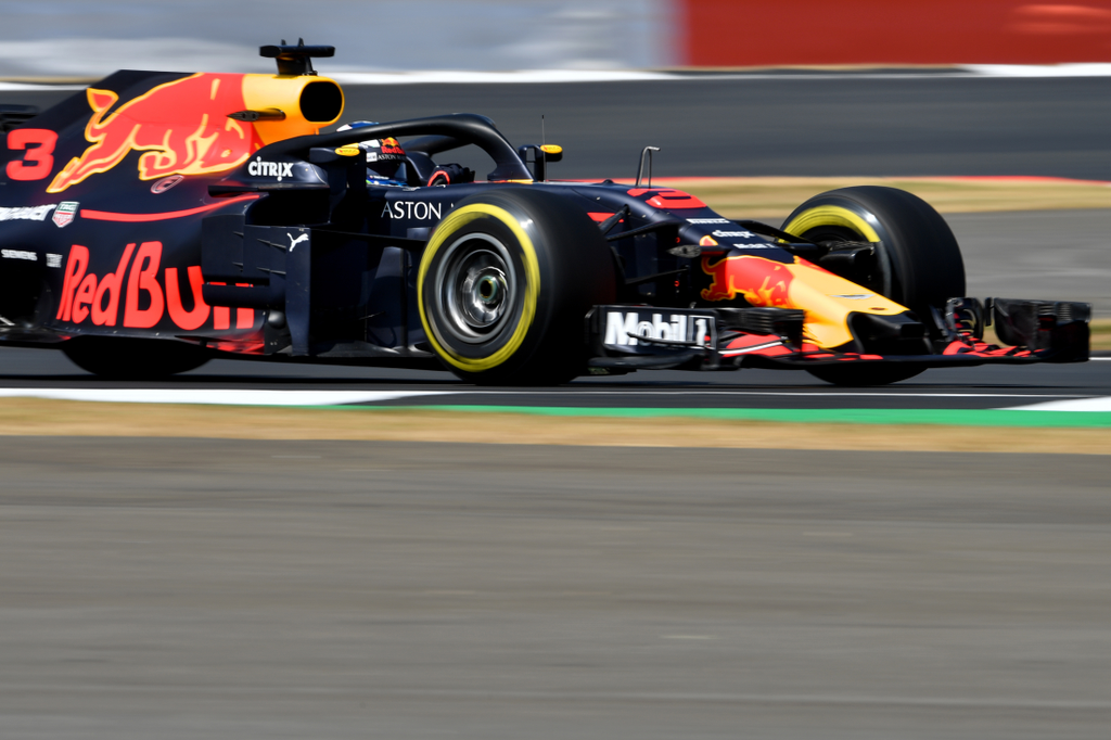 A Forma-1-es Brit Nagydíj pénteki napja, Daniel Ricciardo, Red Bull, címlap, új 