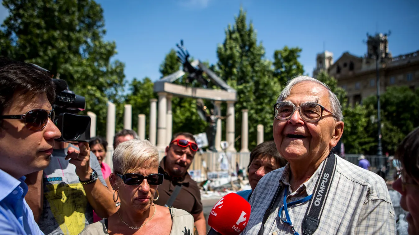 Német megszállási emlékmű, demonstráció, Szabadság tér, Mécs imre 