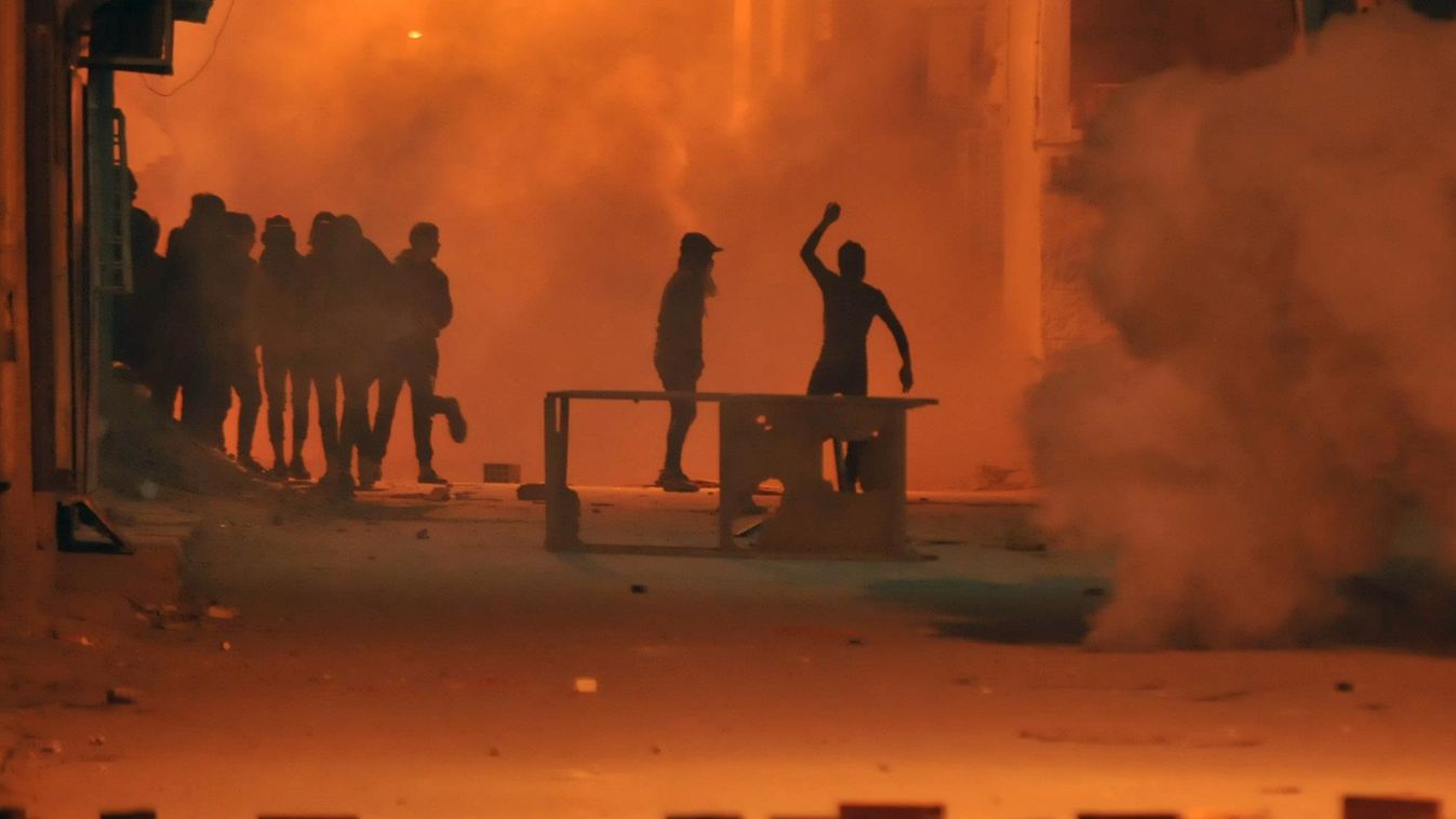 Tunézia, tüntetés, 2018.01.10 