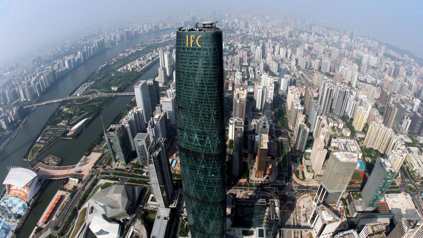 kínában épül a világ leggyorsabb liftje, Guangzhou Financial Center, itt épül a felhőkarcoló, ahol üzembe helyezik a liftet 
