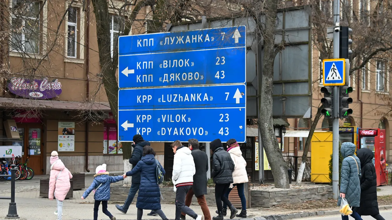 Beregszász, város, Ukrajna, Magyarország, utcakép, élet beregszászon 