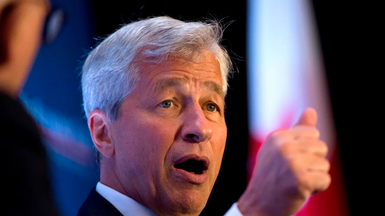 banking Horizontal Jamie Dimon, chairman and CEO of JPMorgan Chase, participates in an interview with David M. Rubenstein, President of the Economic Club of Washington, September 12, 2016 in Washington, DC.  / AFP PHOTO / MOLLY RILEY 