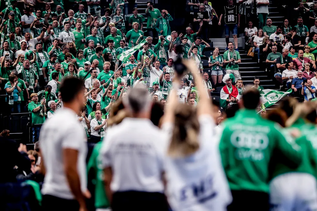 női kézilabda BL Final Four Budapest, MVM Dome, női kézilabda, Bajnokok Ligája négyes döntő, 2023, EHF FINAL4 WOMEN 2023, Győr, győri szurkolók, Győri Audi ETO KC–Vipers Kristiansand, 