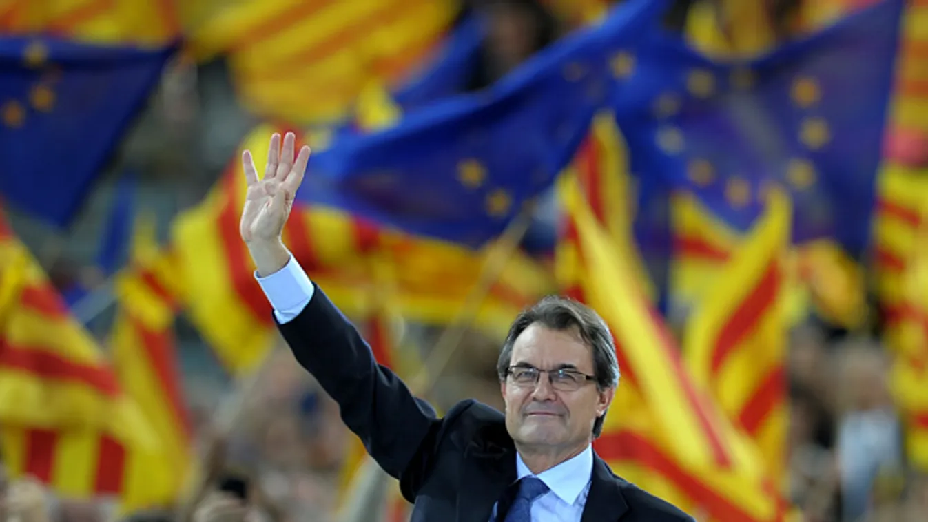 függetlenség, Artur Mas választási kampányrendezvényen beszél, Katalónia, Spanyolország