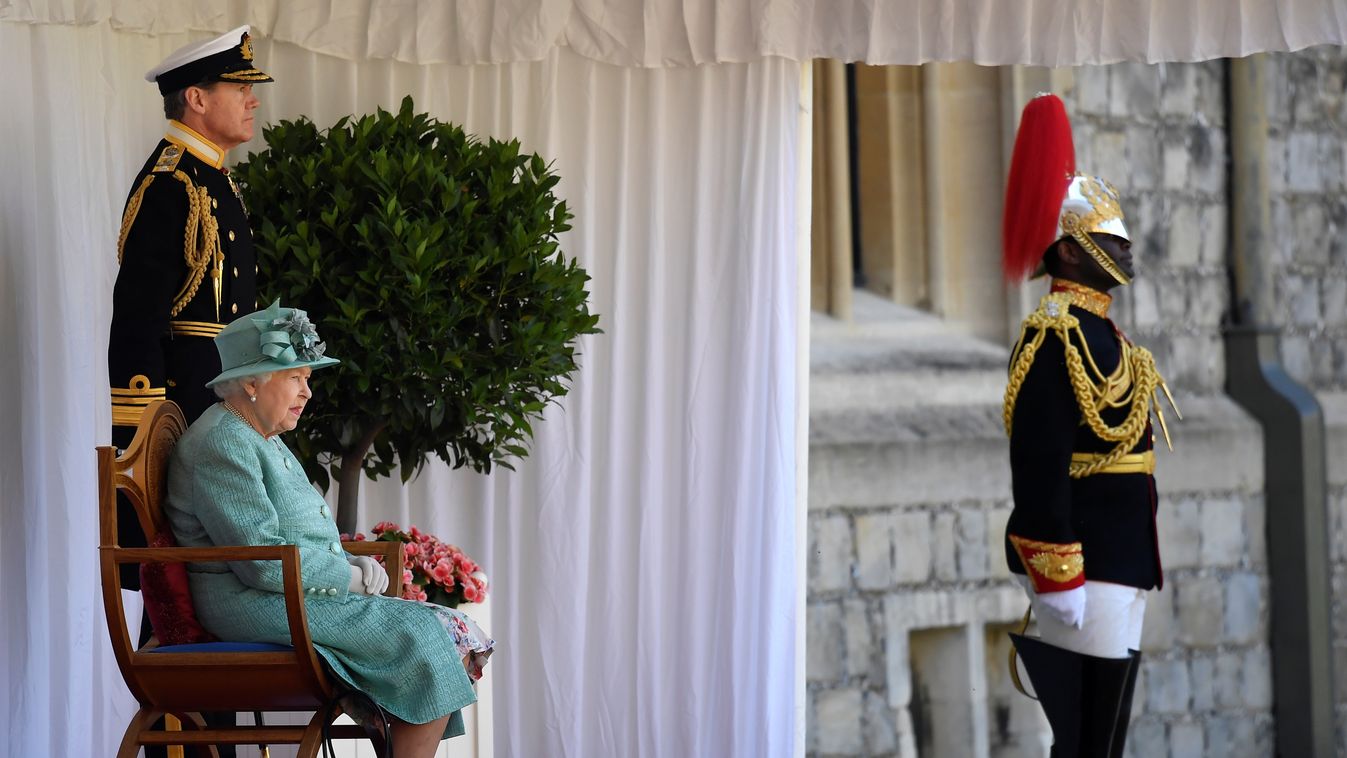 A brit uralkodó hivatalos születésnapja, II. Erzsébet, 2020.06.13. 