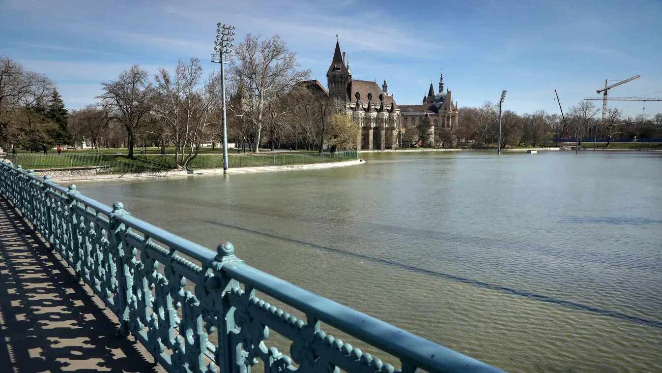 koronavírus, korona vírus, Budapest, Vajdahunyad vára 