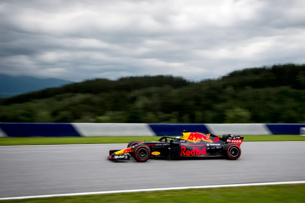 A Forma-1-es Osztrák Nagydíj pénteki napja, Daniel Ricciardo, Red Bull 