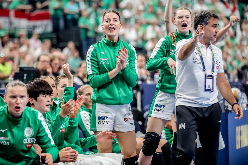 női kézilabda BL Final Four Budapest, MVM Dome, női kézilabda, Bajnokok Ligája négyes döntő, 2023, EHF FINAL4 WOMEN 2023, Győr, győri szurkolók, Győri Audi ETO KC–Vipers Kristiansand, 