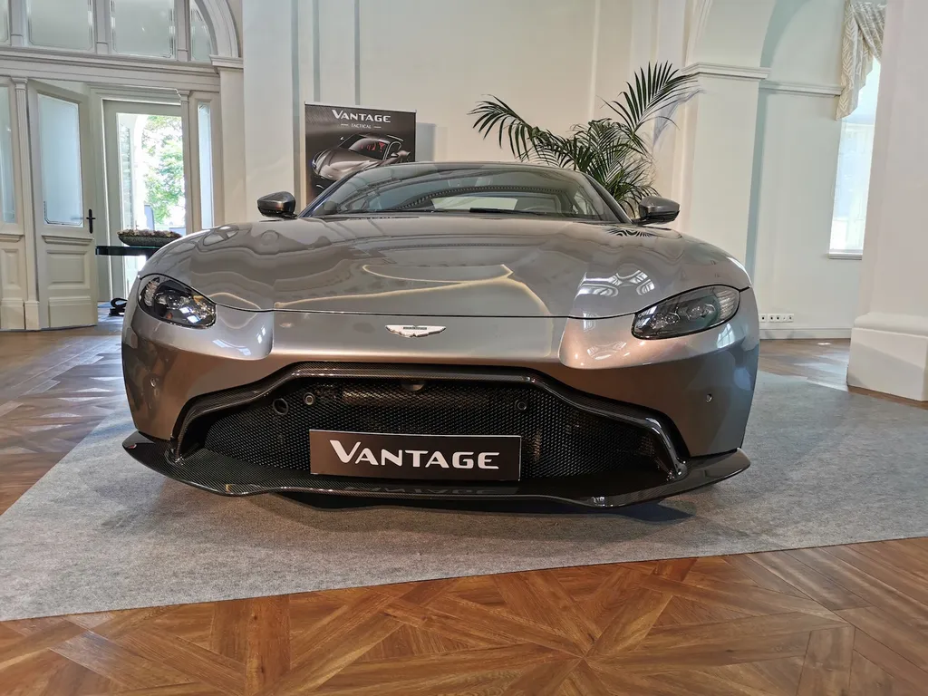 Aston Martin Magyarországon 