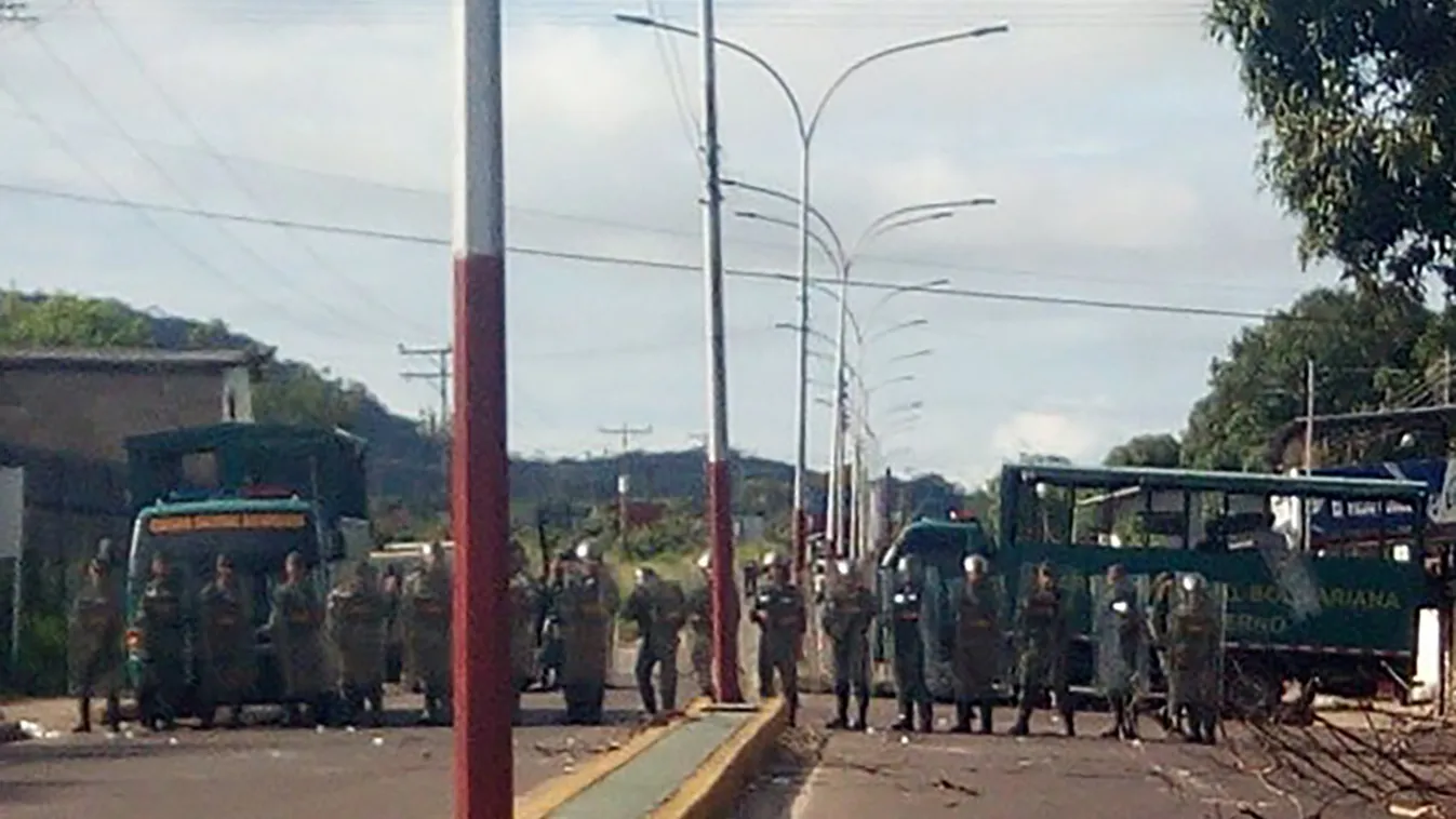 riot Horizontal This photo handed out by the Amazonas government press office shows Venezuelan soldiers blocking the access to Puerto Ayacucho jail after a riot on August 16, 2017 that left -up to now- 37 dead, according to officials.
The prosecutors' off