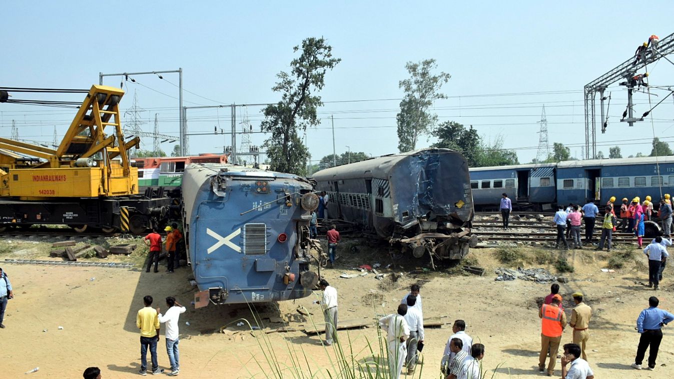 vonat, baleset, India 