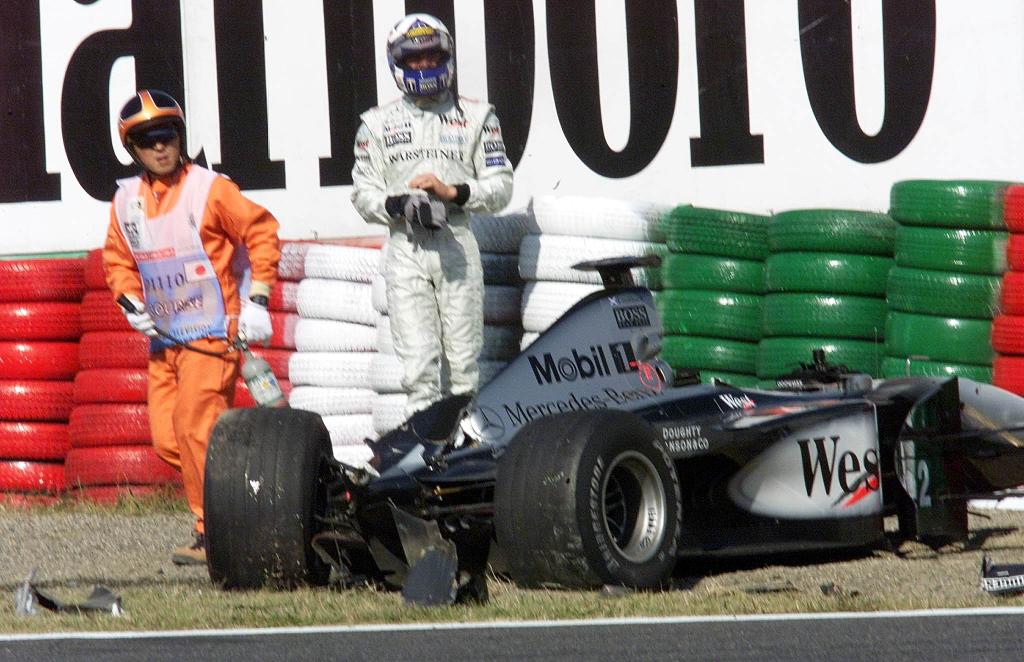 Forma-1, David Coulthard, McLaren-Mercedes, Japán Nagydíj, 1999, szabadedzés, baleset 