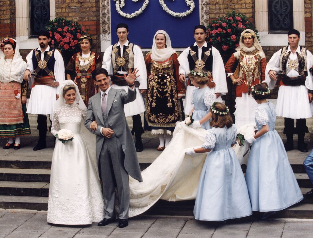 királyi esküvők
Crown Prince Pavlos of Greece and Marie-Chantal Miller's 1995 Wedding 