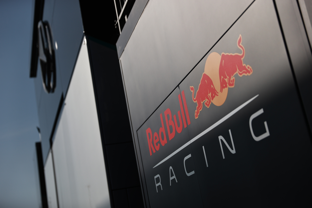 Forma-1, Francia Nagydíj, Red Bull Racing logo 