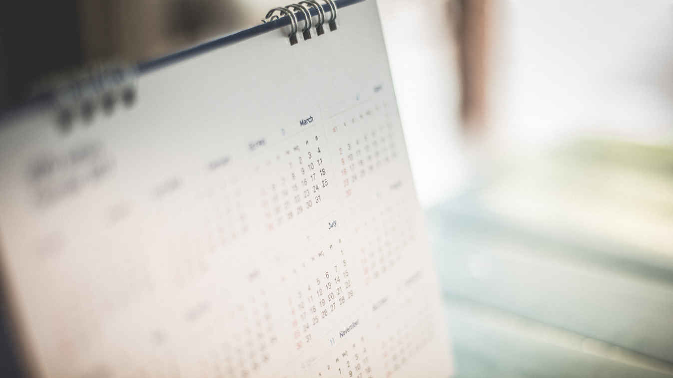 Így érdemes trükközni a szabadnapokkal 2019-ben, hogy sokat pihenhess
naptár, kalendárium 