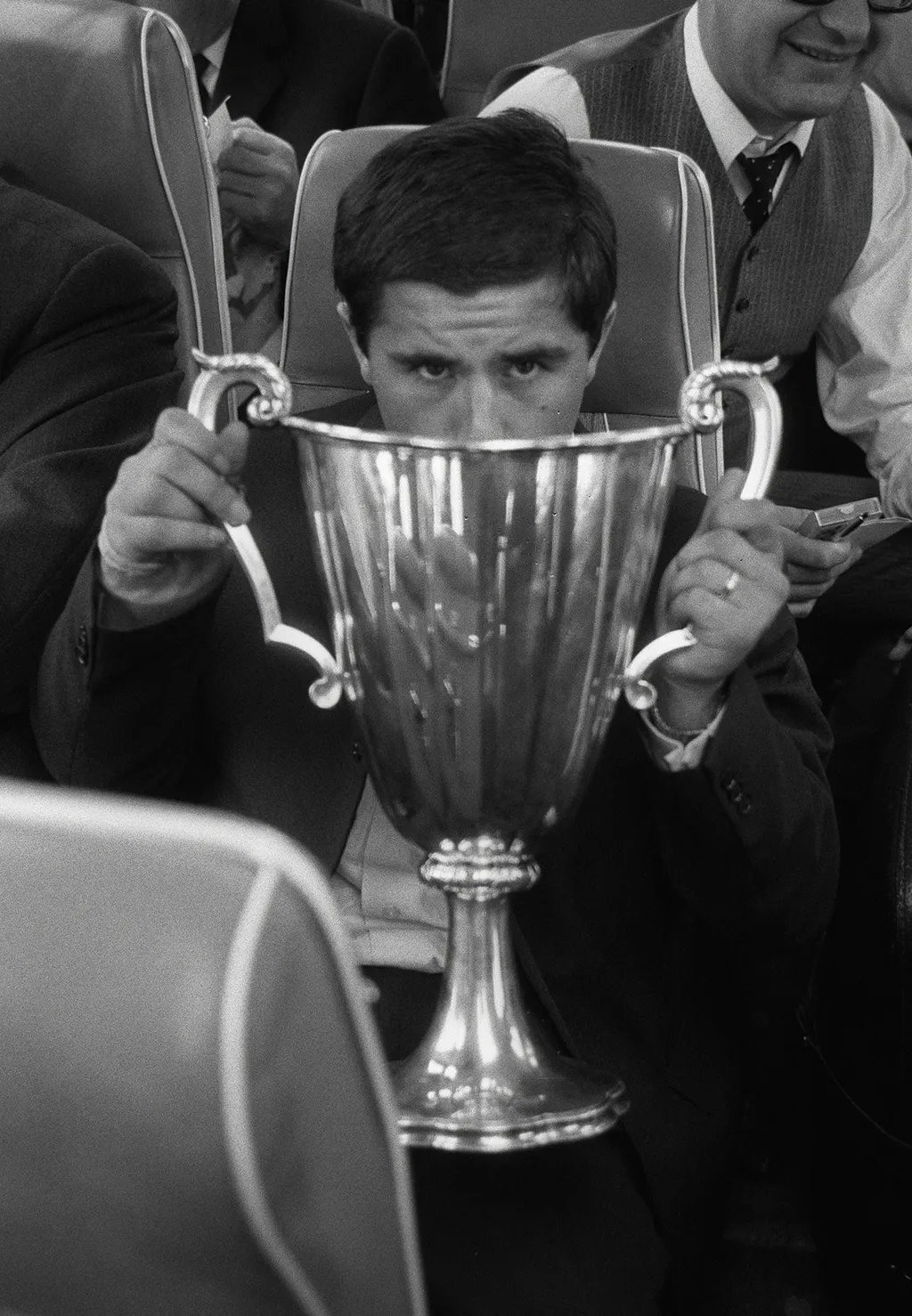 Gerd Müller, egykori világ- és Európa bajnok német válogatott labdarúgó, akit minden idők egyik legjobb támadójának tartanak. 
  Football legend Gerd MUELLER died at the age of 75. European Cup Winners' Cup aktuellsport Vertical 