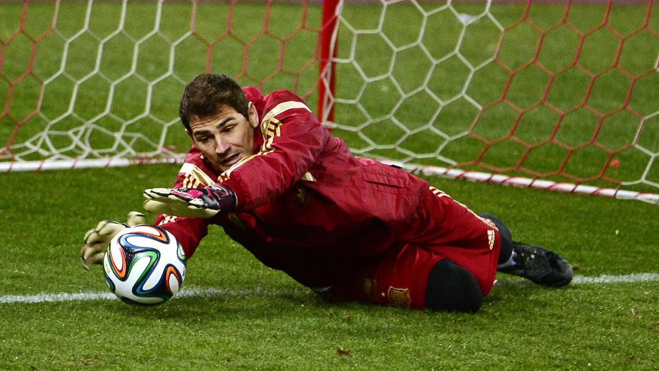 Iker Casillas (Real Madrid), foci, spanyol válogatott 