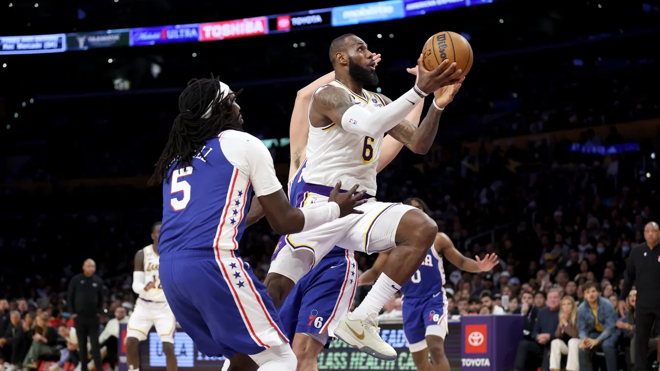 Philadelphia 76ers v Los Angeles Lakers GettyImageRank2 Basketball - Sport USA California City Of Los Angeles Defending - Sport Dribbling - Sports Photography Crypto.com Arena LeBron James Los Angeles Lakers Philadelphia 76ers NBA NBA Pro Basketball 6 Sec