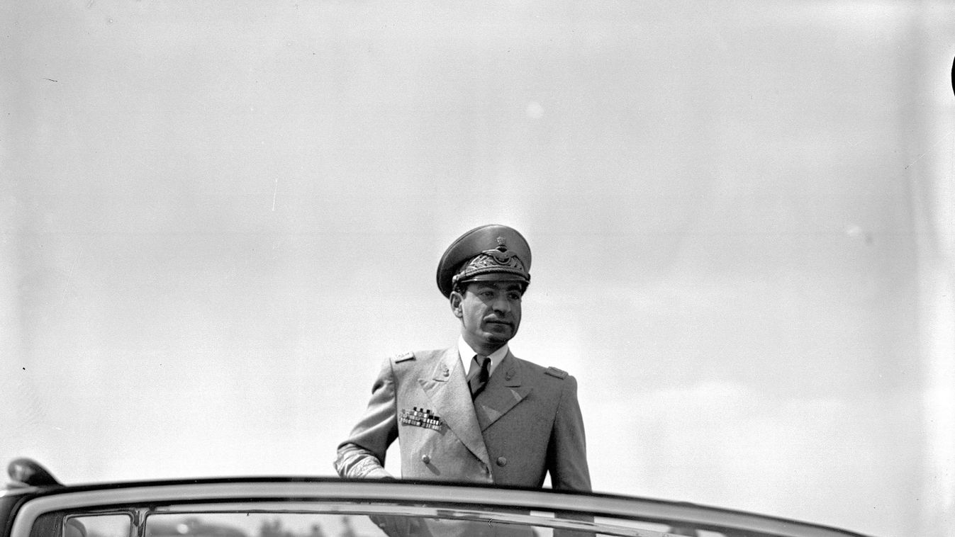 Mohammad Reza Pahlavi iráni sah, Perzsia utolsó sahja, a hatalmat megragadó Reza Pahlavi gyermeke 