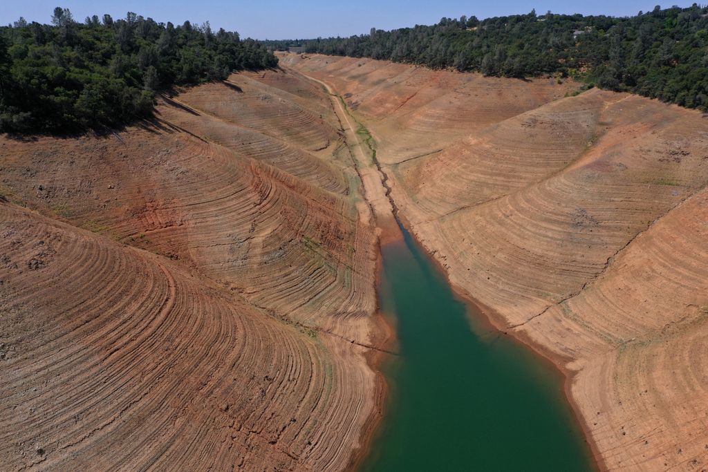 California's Drought Continues To Worsen GettyImageRank2 Color Image drone point of view Horizontal ENVIRONMENT 