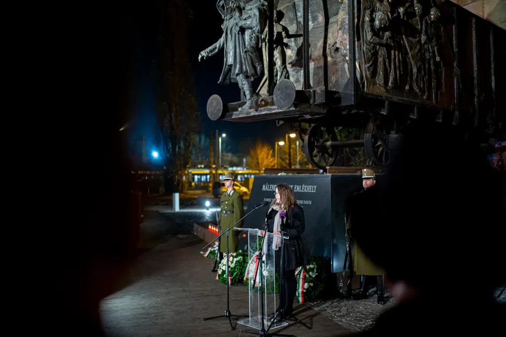 Megemlékezés a a Szovjetunióba hurcolt magyar politikai rabok és kényszermunkások emléknapja alkalmából, 2019.11.25., Ferencvárosi pályaudvar, MNM Málenkij Robot Emlékhely 