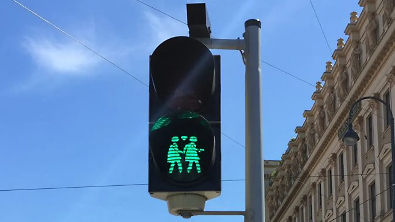 A tolerancia és nyitottság jegyében mostantól vegyes és egynemű emberalak-párok láthatók a gyalogos közlekedési lámpákon Bécsben 