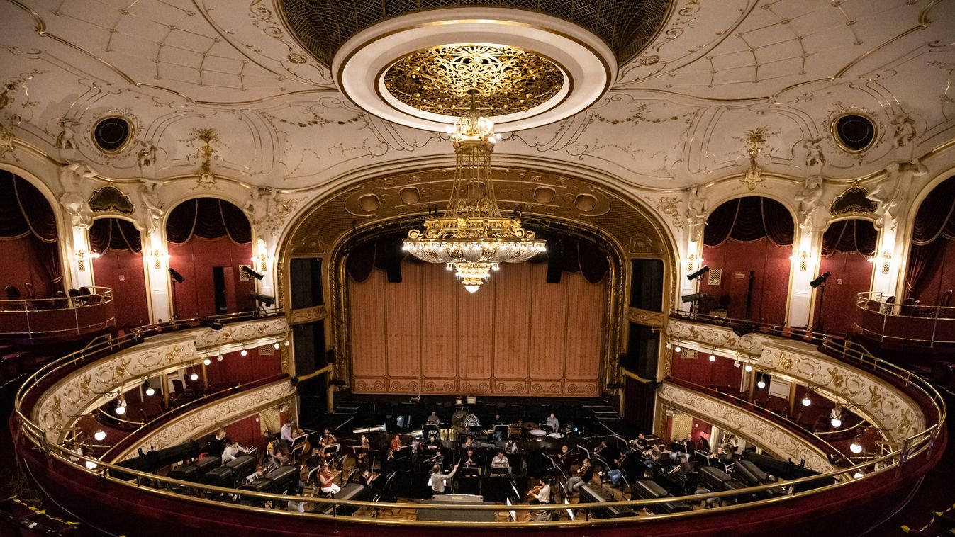 A Budapesti Operettszínház nézőtere. 
