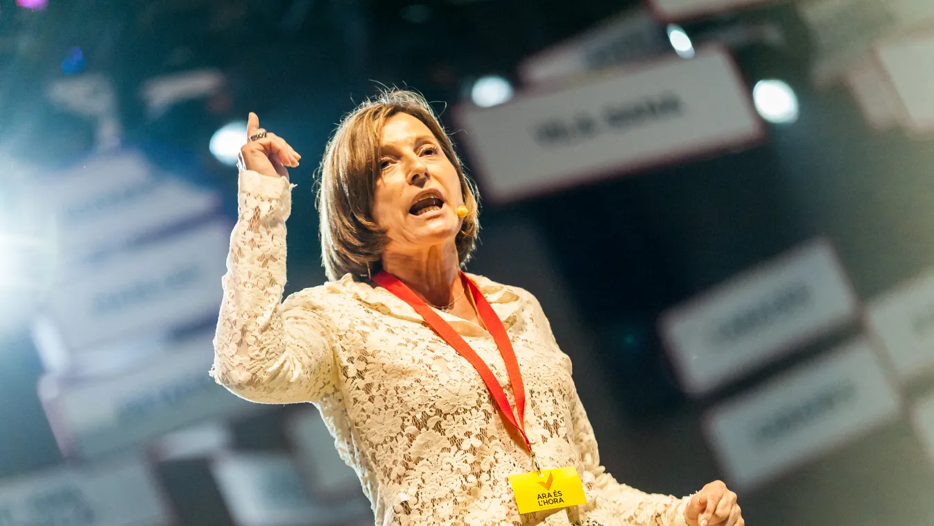 24th Meeting for Independence of Catalonia 2015 POLITICS Palau Sant Jordi 24A David Fernandez Carme Forcadell barcelona ANC Assemblea Espanya OMINUM CULTURAL catalonia catalunya catalunya independent cataluńa espańa INDEPENDENCE spain Muriel Casals SQUARE