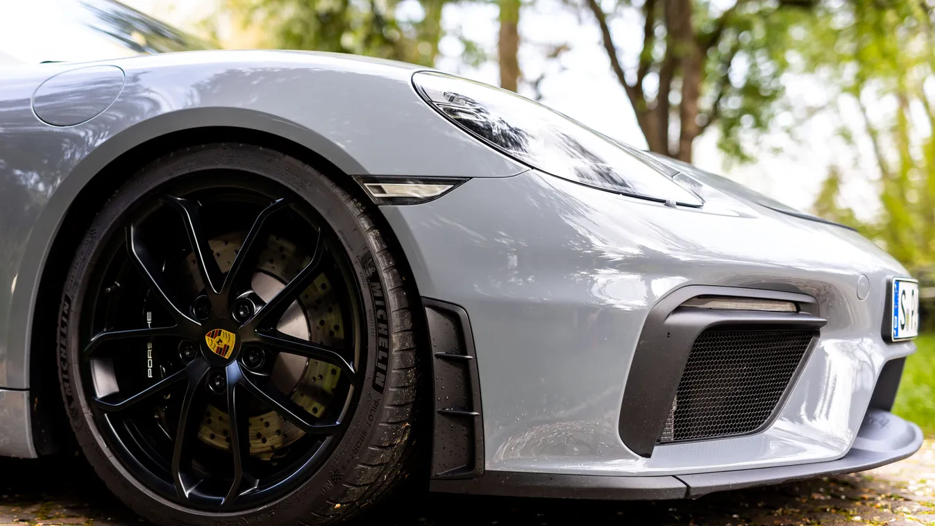 Porsche 718 Spyder 