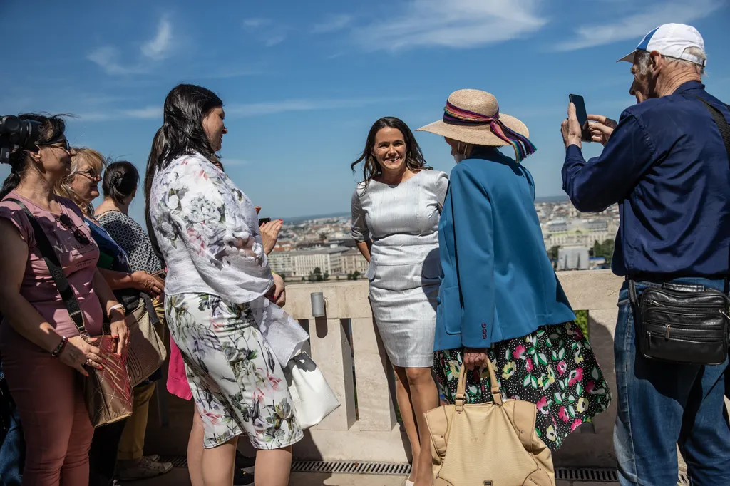 Novák Katalin köztársasági elnök, Sándor-palota bejárás, 2022.05.14. 